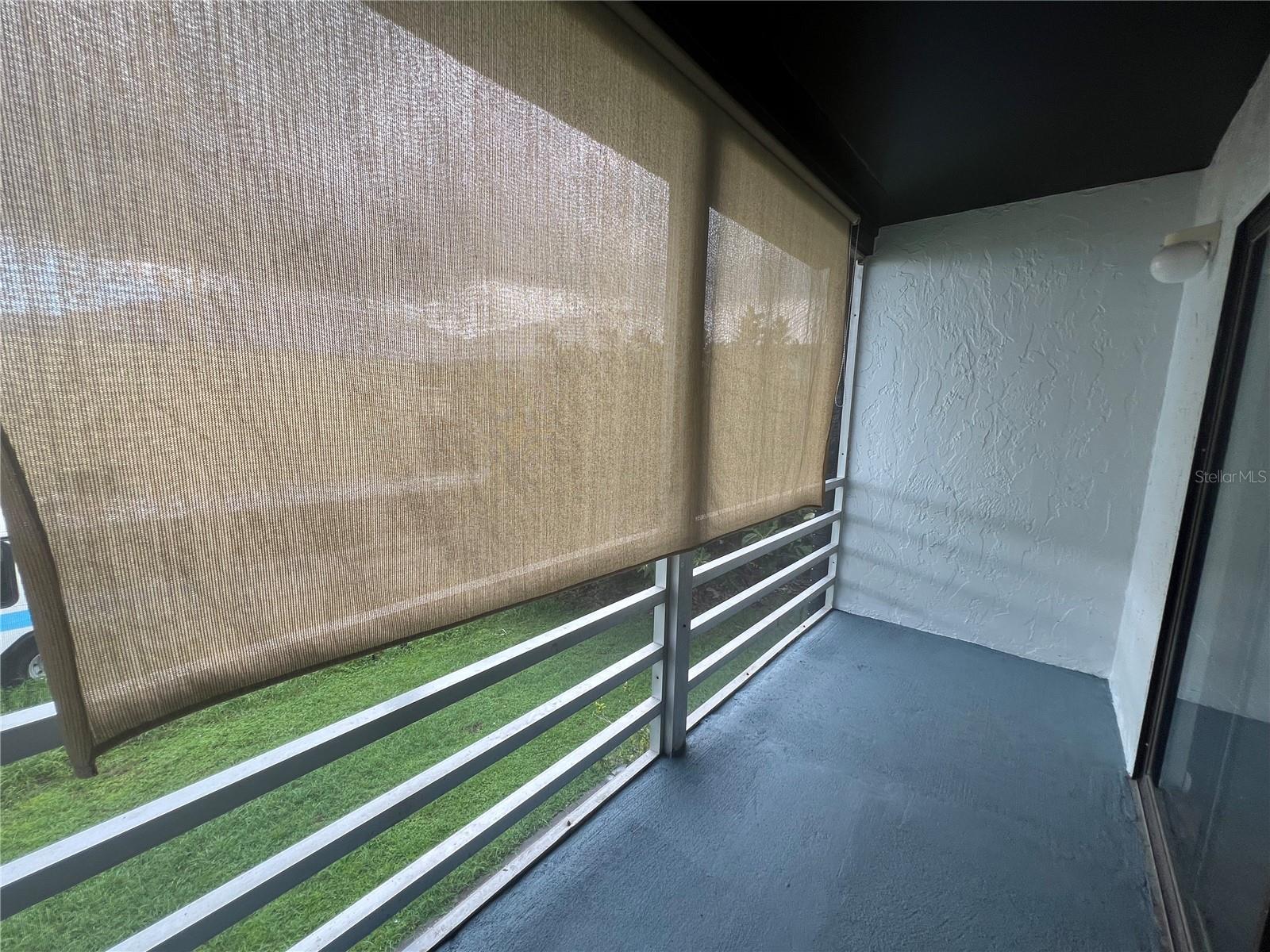 TOWN & COUNTRY MANOR - Residential Lease