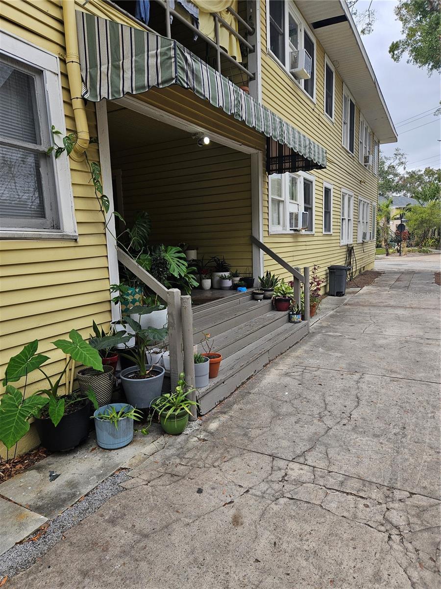 HYDE PARK WEST SUB OF - Residential Income