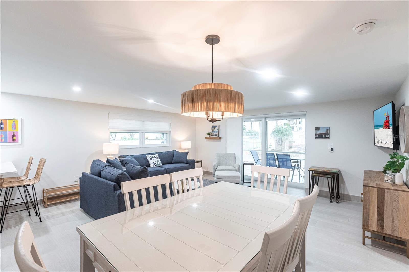 6154 MIDNIGHT PASS ROAD B18