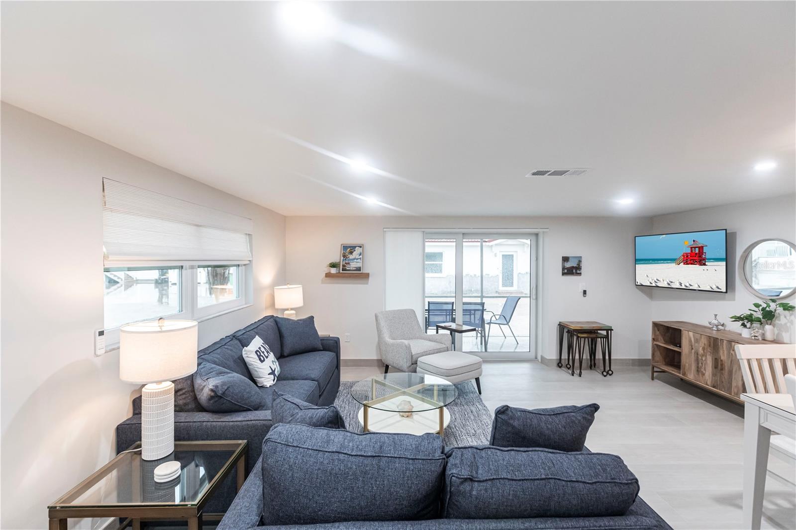 6154 MIDNIGHT PASS ROAD B18