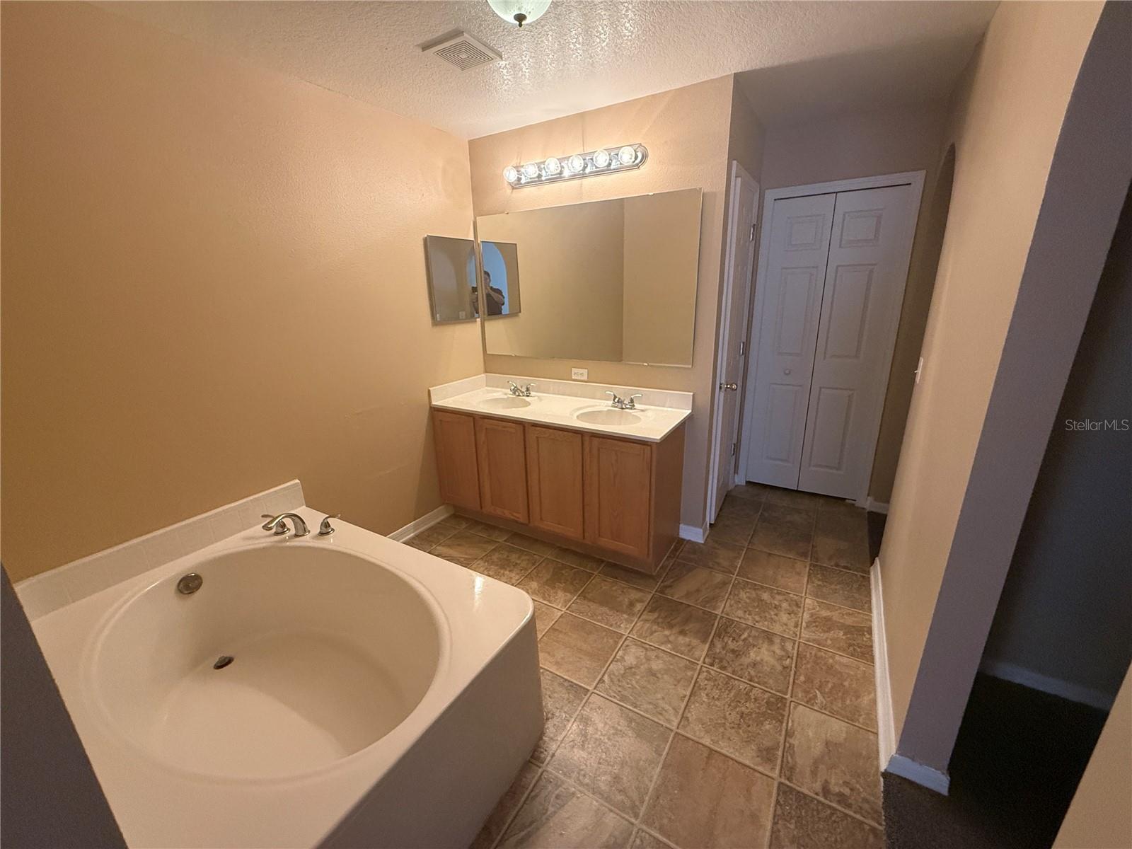 WHISPERING PINES SUB - Residential