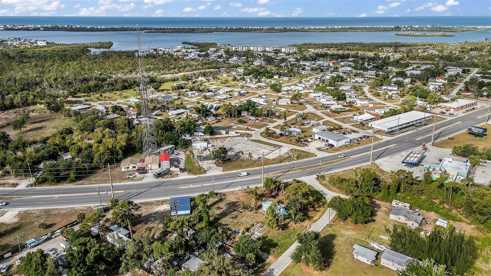 GROVELAND - Residential