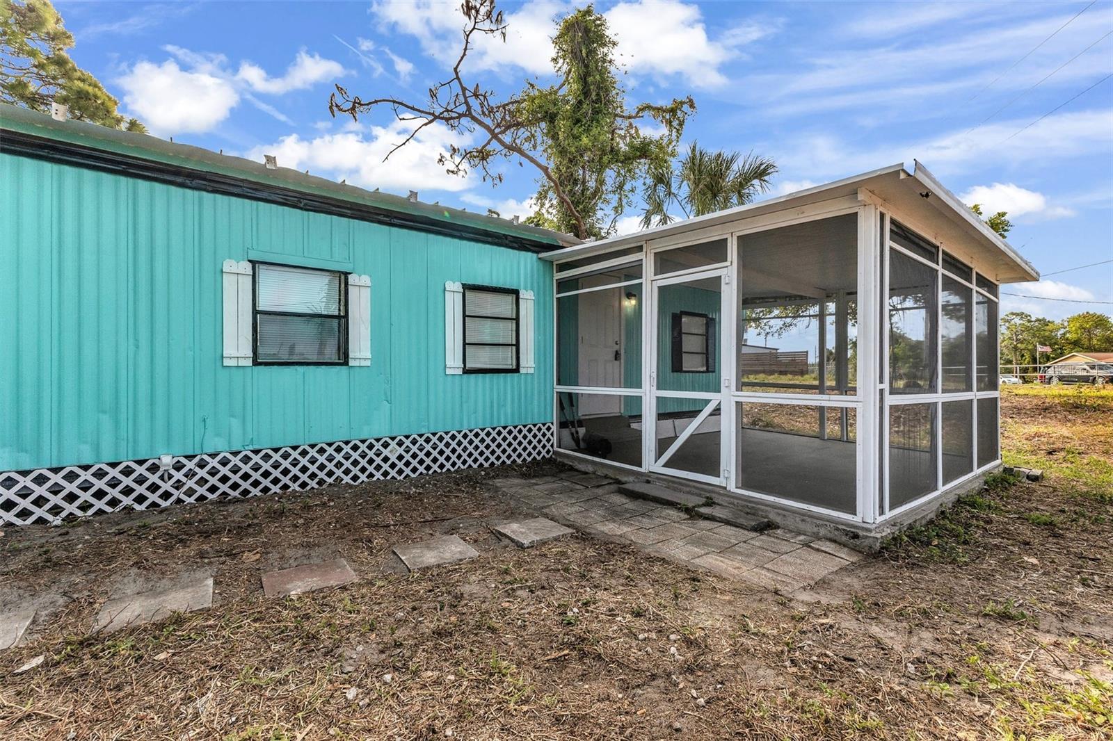 GROVELAND - Residential