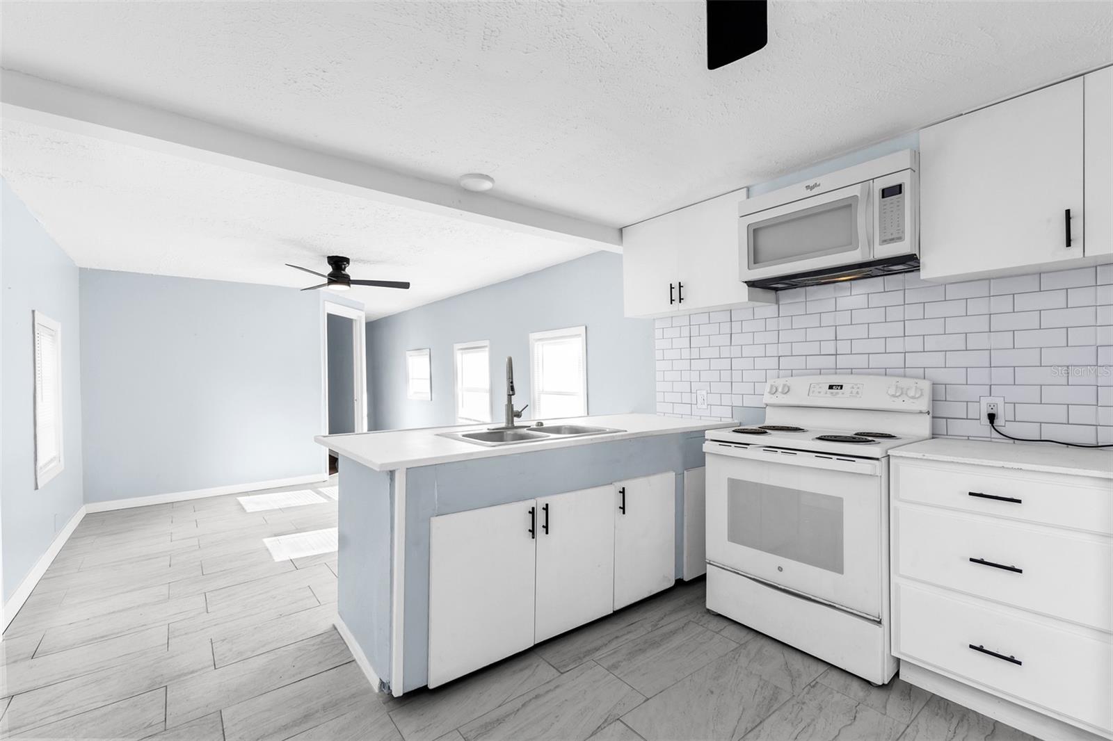 8319 ROOSEVELT STREET