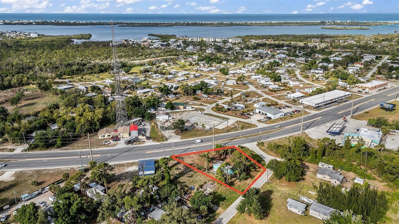 GROVELAND - Residential