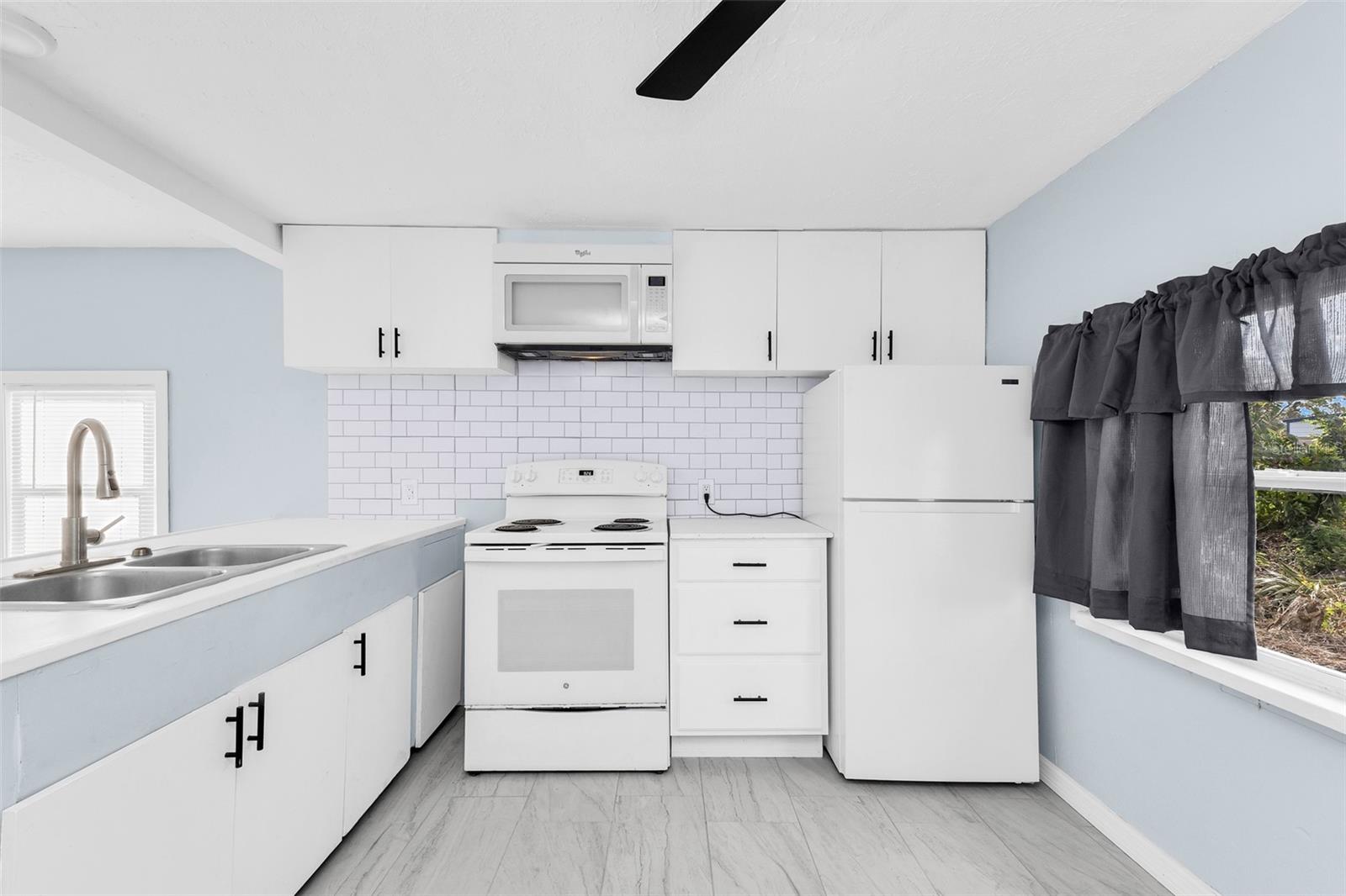 8319 ROOSEVELT STREET