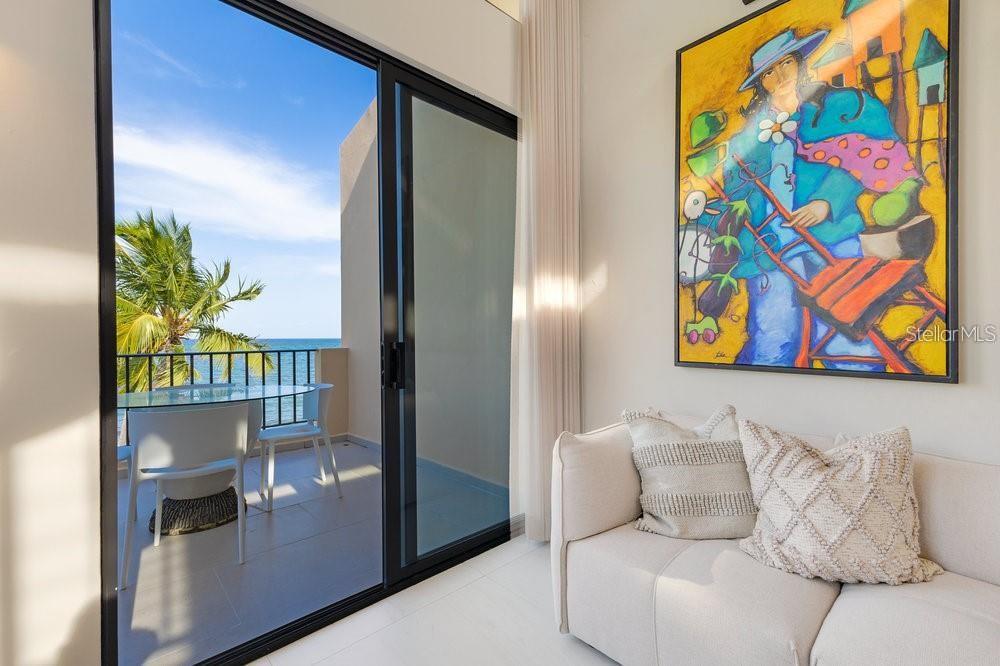 190 CANDELERO RD,CRESCENT BEACH CONDOMINIUM PH129