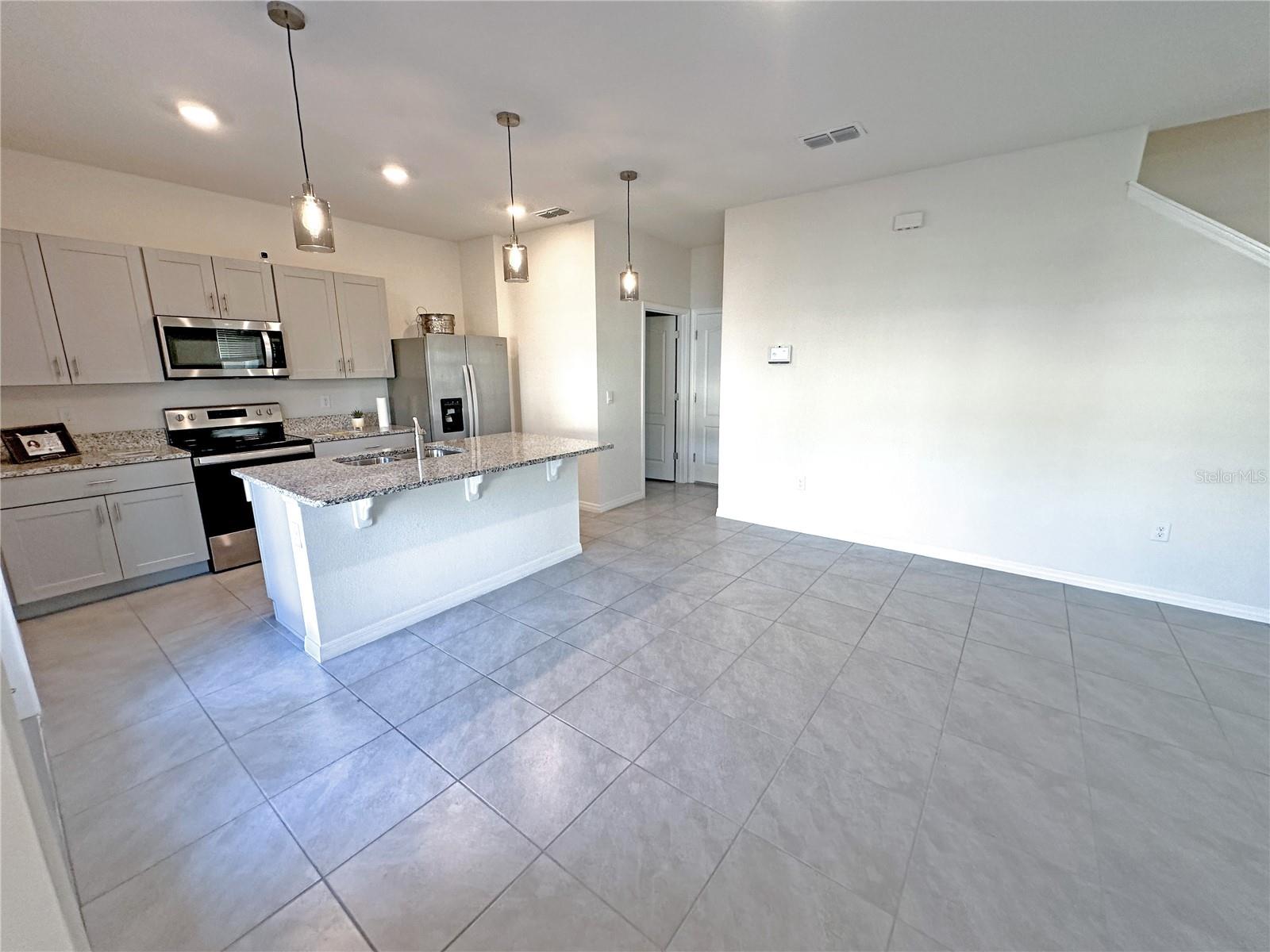 PALMS PH 5 - Residential Lease