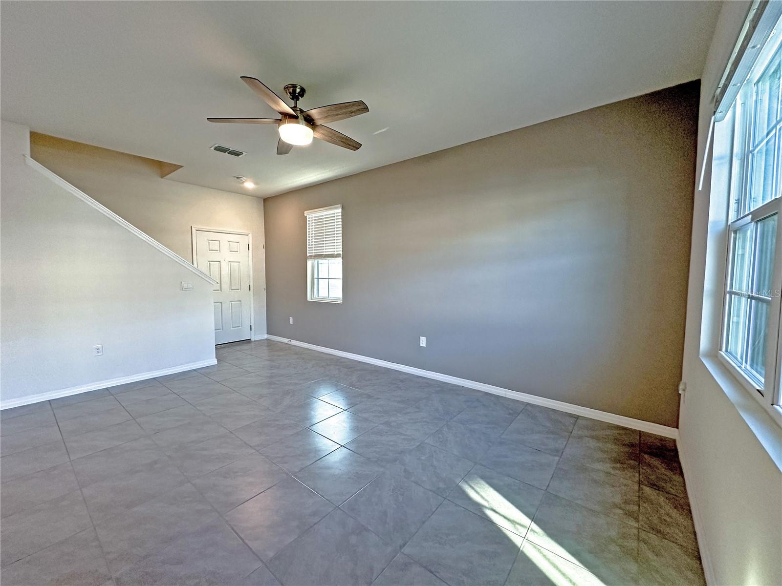 PALMS PH 5 - Residential Lease
