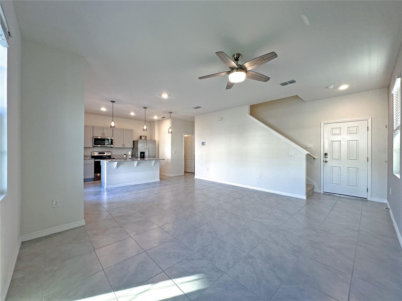 PALMS PH 5 - Residential Lease