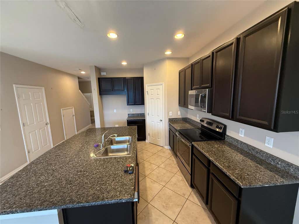 Photo of 6629 Holly Heath Drive, Riverview, FL 33578 (MLS # TB8523750)