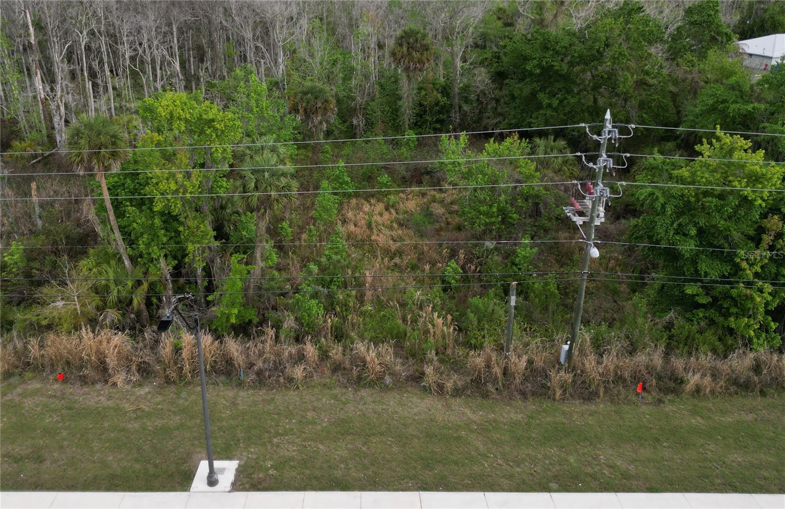 ESTES ADD TO OVIEDO - Land