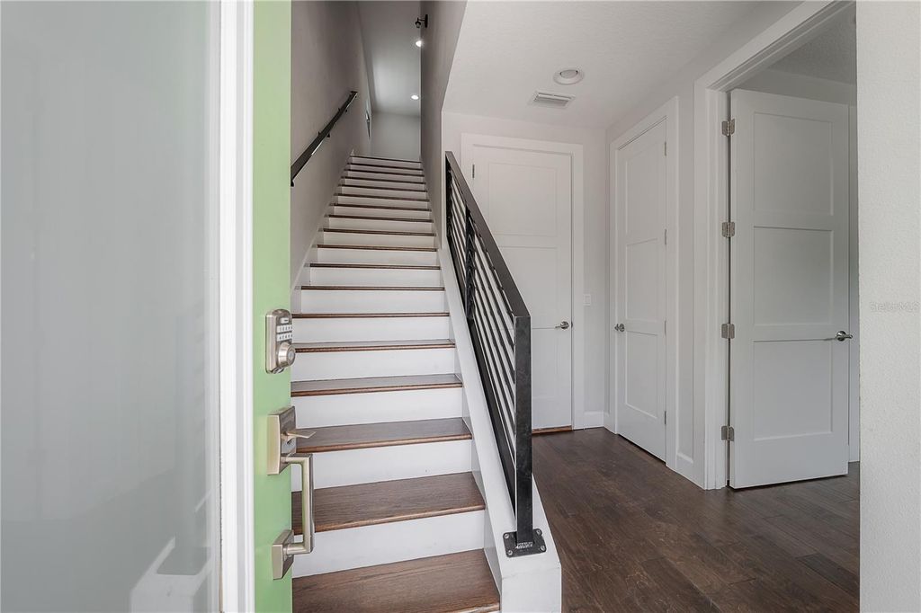 Photo of 1330 W Gray Street #1, Tampa, FL 33606 (MLS # TB8438817)