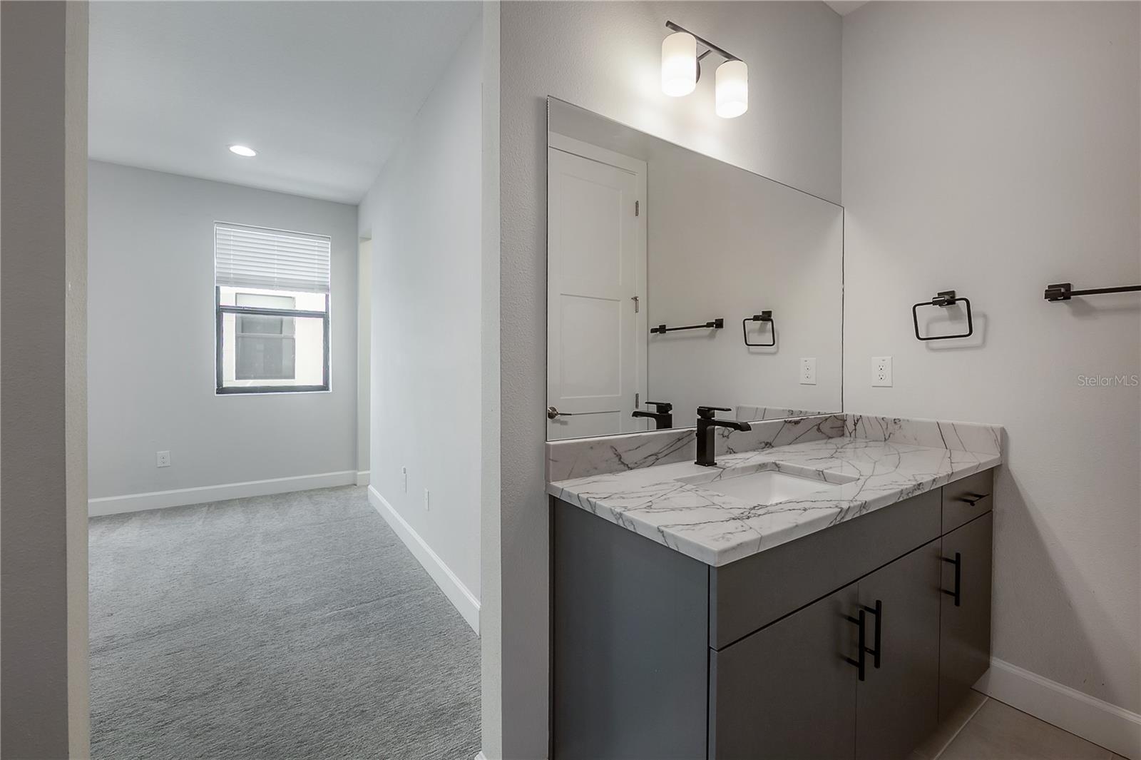 LAS AZOTEAS TWNHMS - Residential