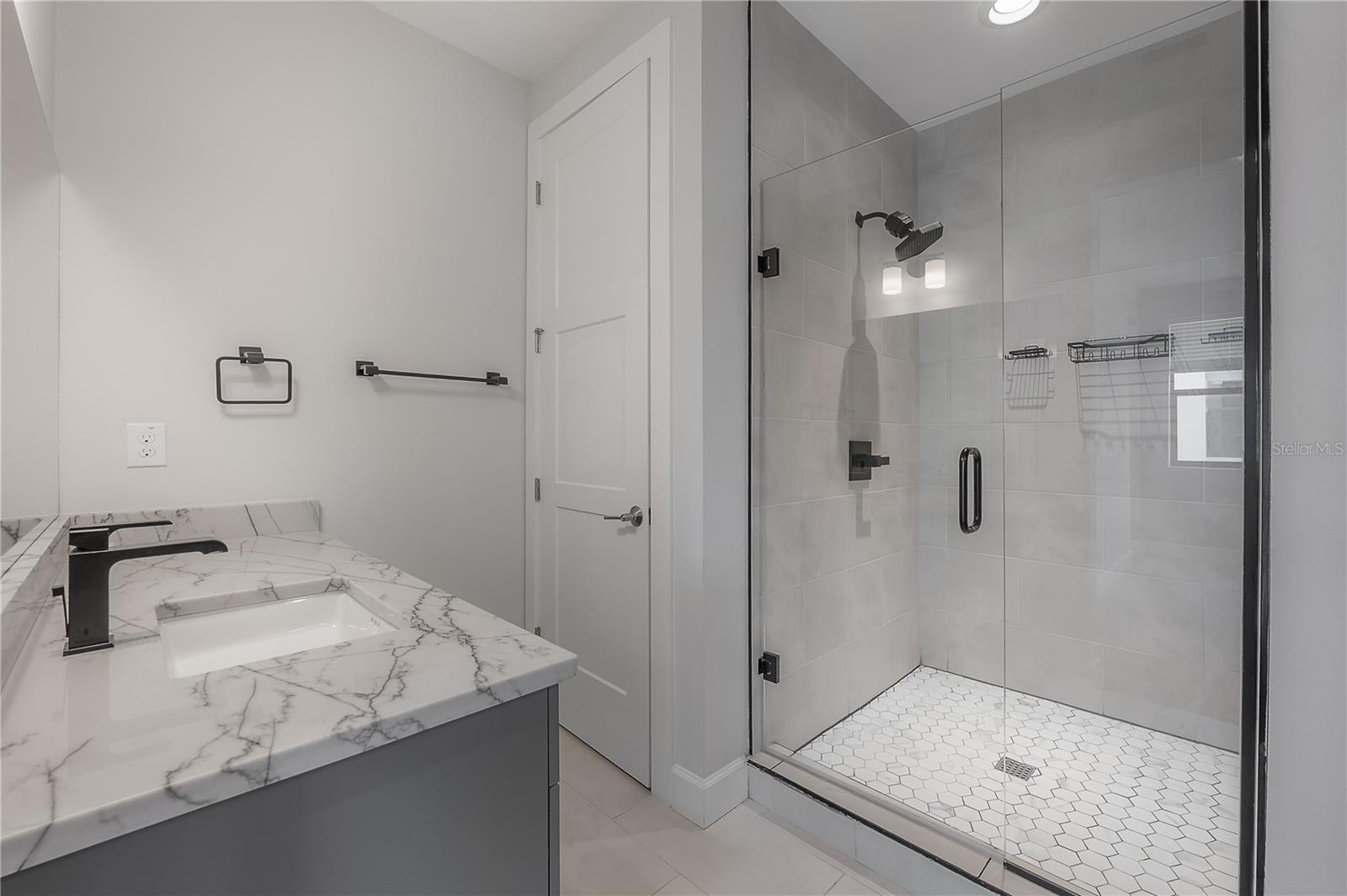 LAS AZOTEAS TWNHMS - Residential
