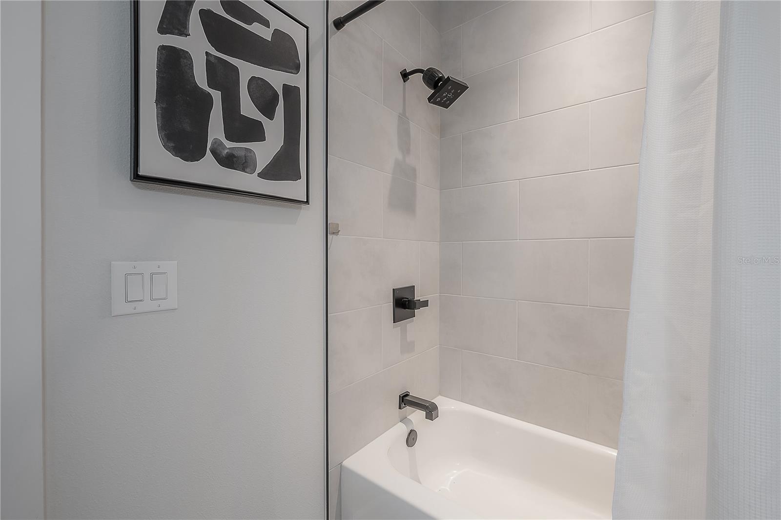 LAS AZOTEAS TWNHMS - Residential
