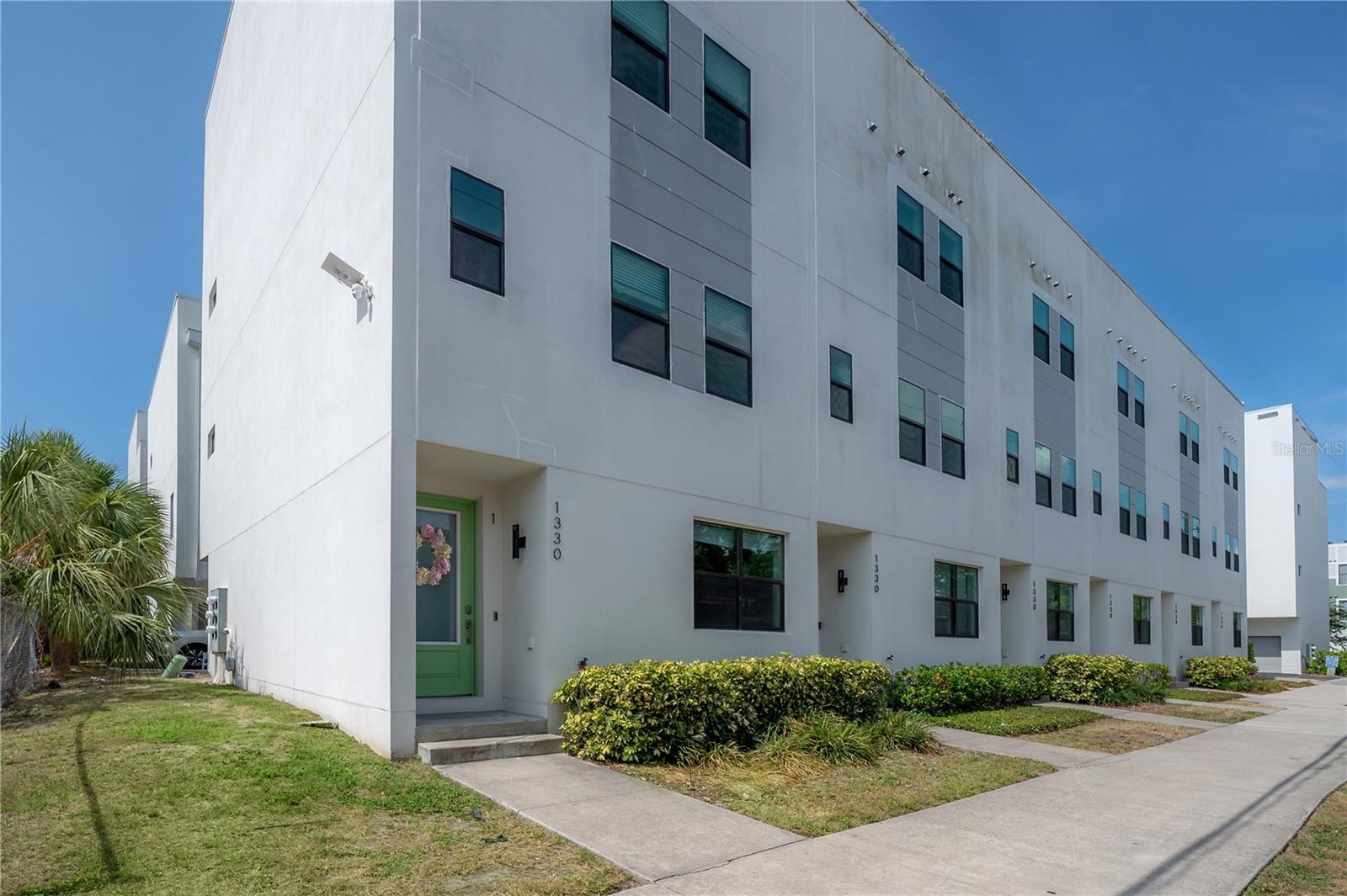 LAS AZOTEAS TWNHMS - Residential