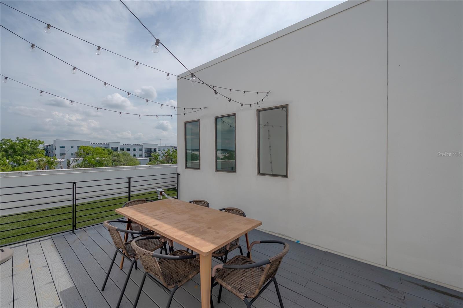 LAS AZOTEAS TWNHMS - Residential