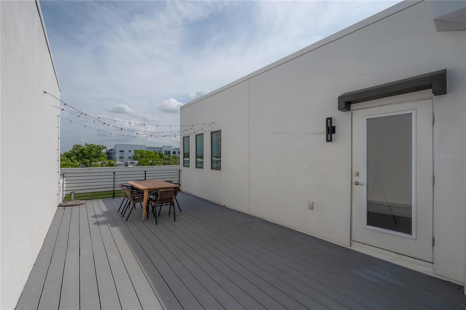LAS AZOTEAS TWNHMS - Residential