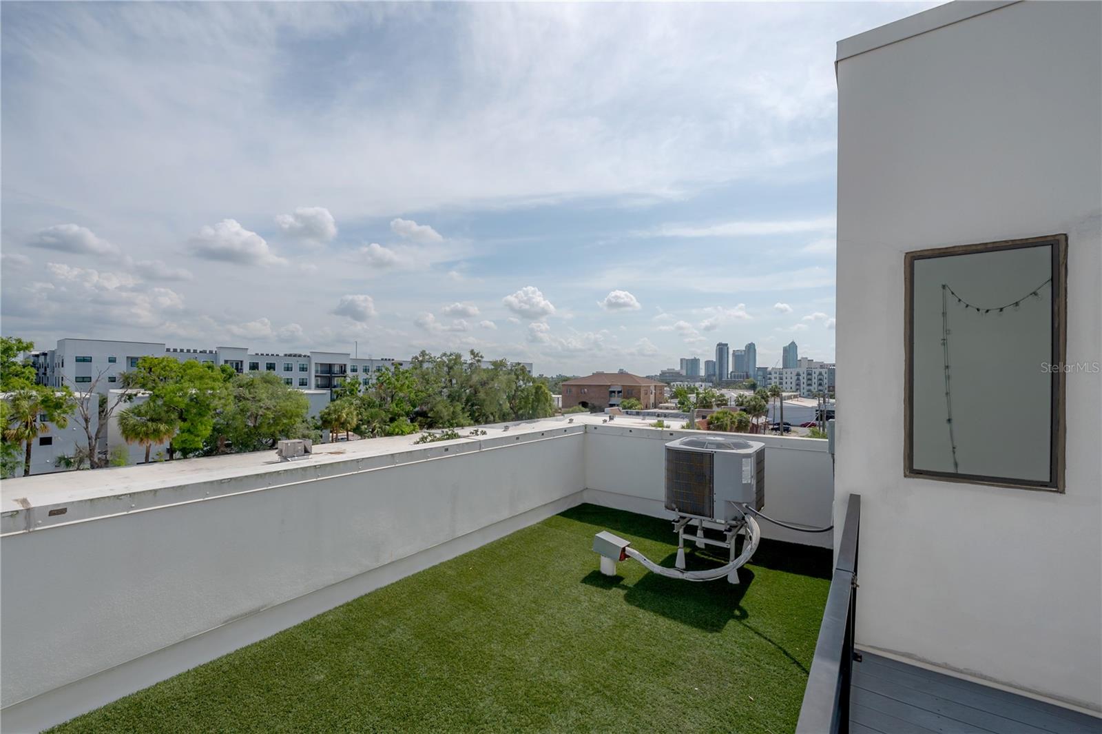 LAS AZOTEAS TWNHMS - Residential