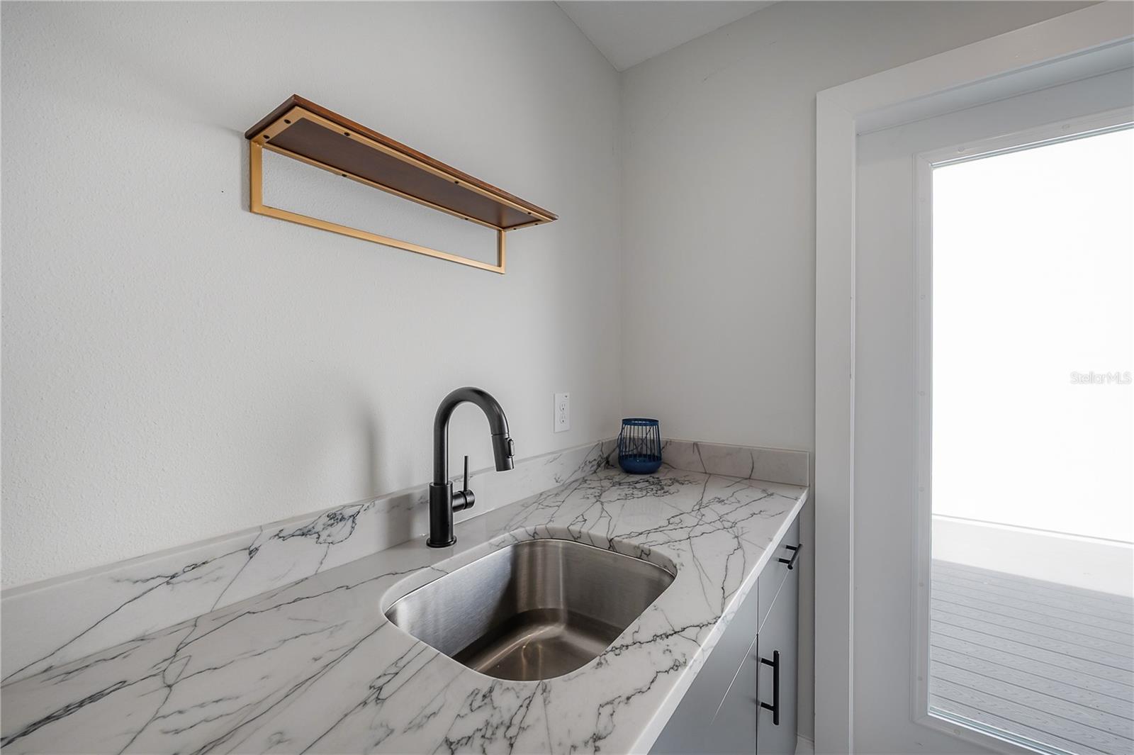 LAS AZOTEAS TWNHMS - Residential