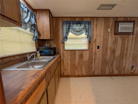 Tiny photo for 10544 SE 151st Street, Summerfield, FL 34491 (MLS # OM731333)