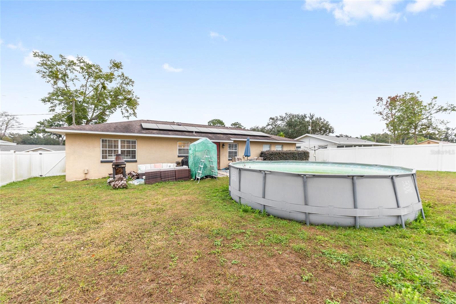 LAKE WEIR GARDENS - Residential