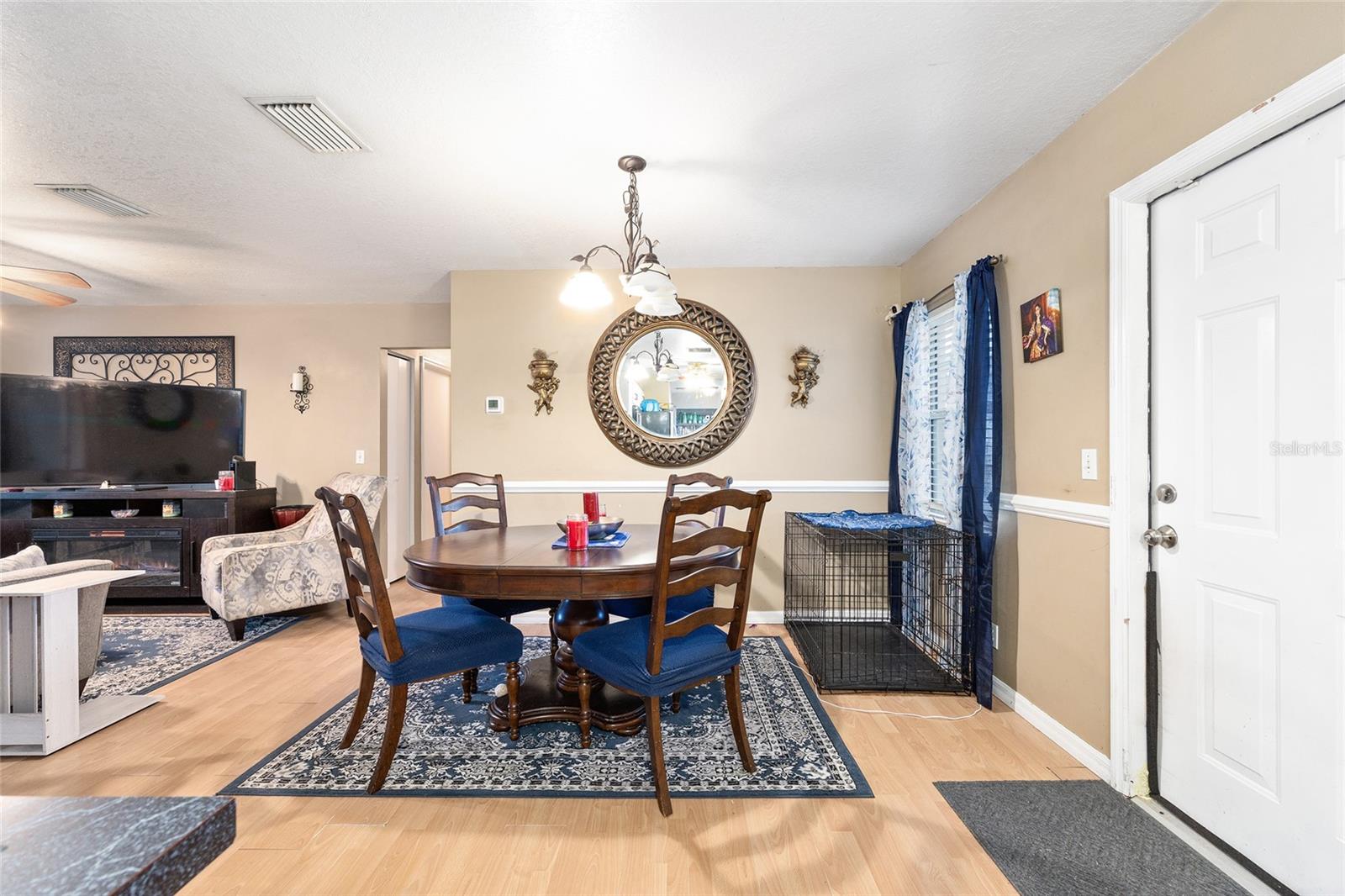 LAKE WEIR GARDENS - Residential