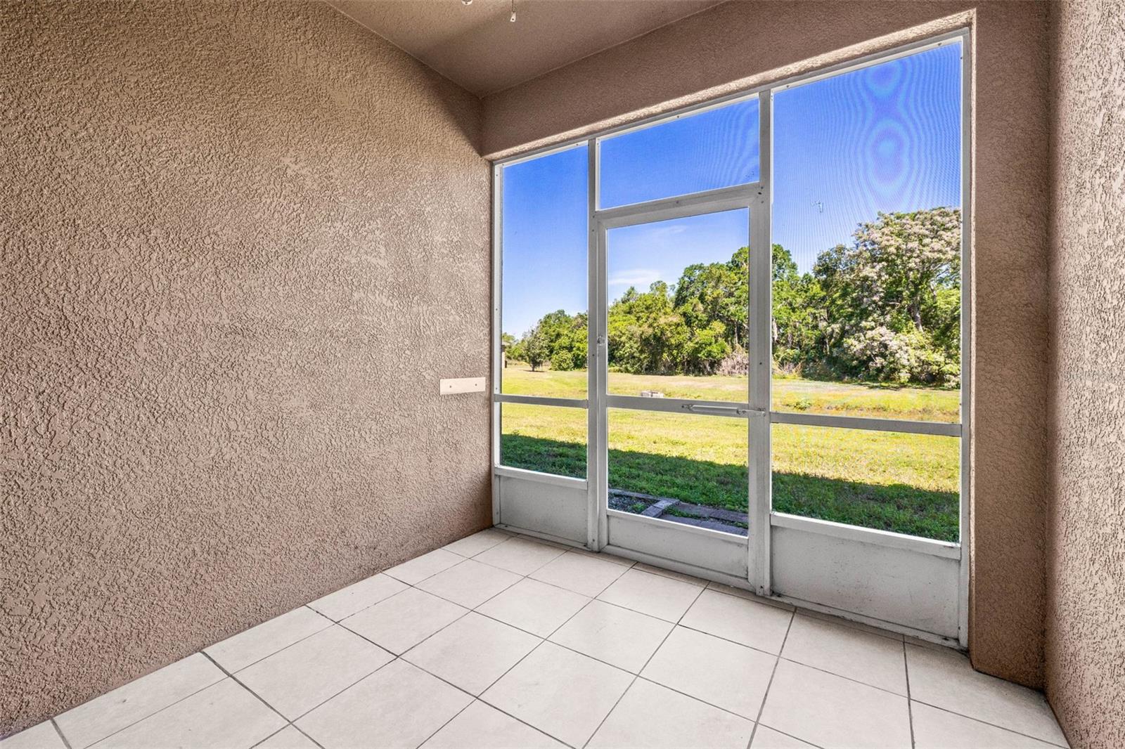 10418 TULIP FIELD WAY