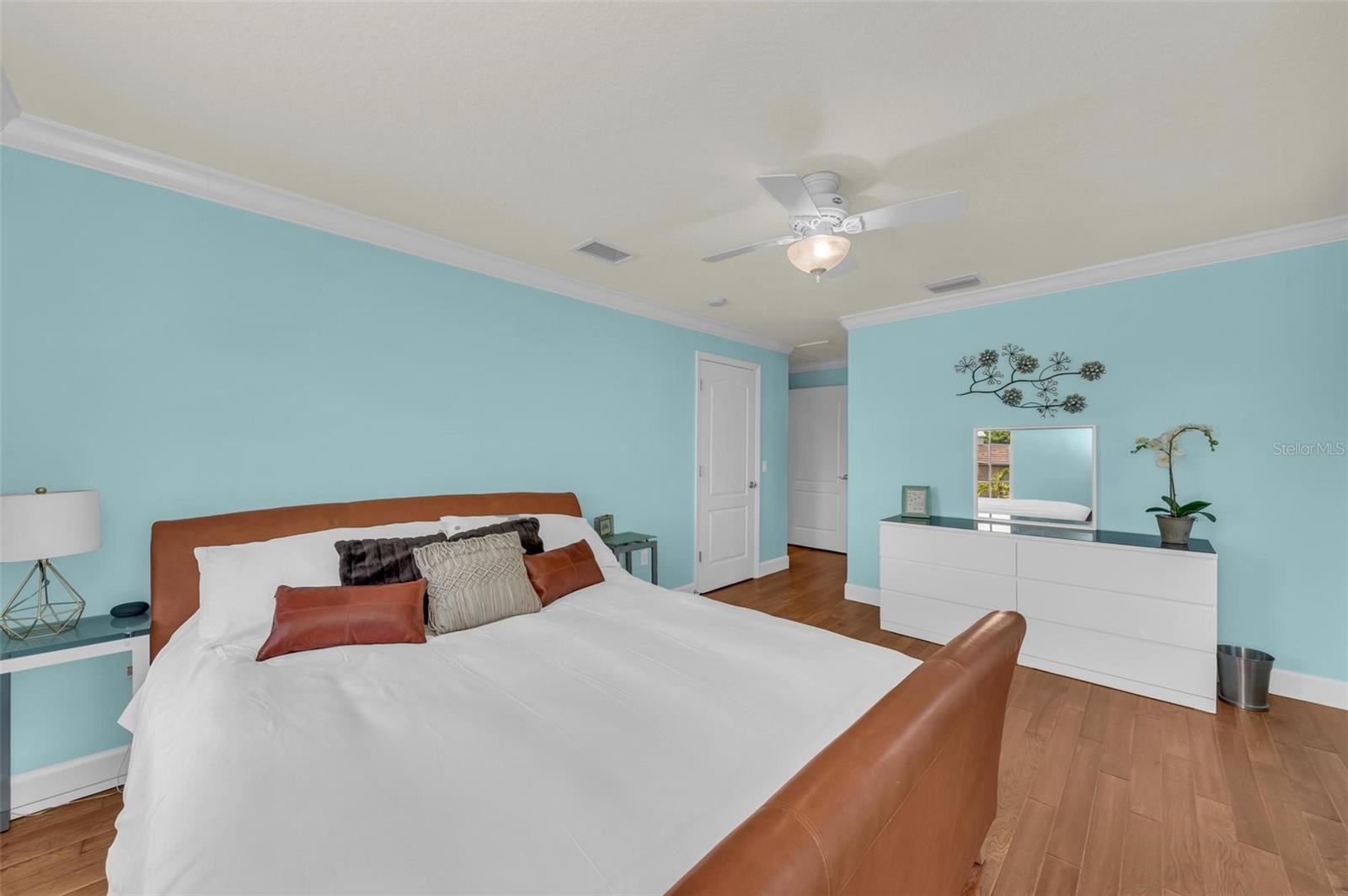 COUNTRY CLUB SHORES SEC 02 - Residential