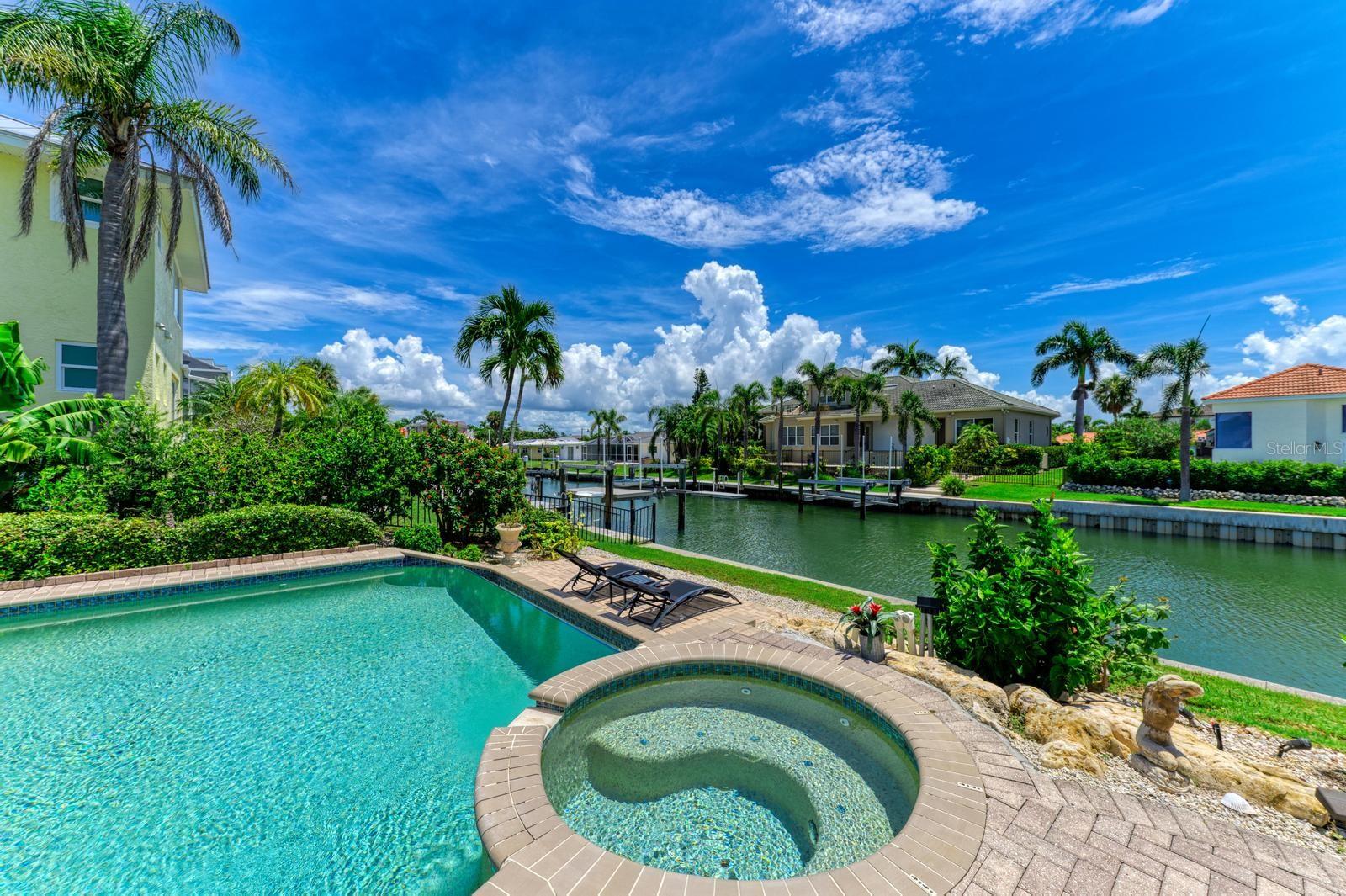 COUNTRY CLUB SHORES SEC 02 - Residential