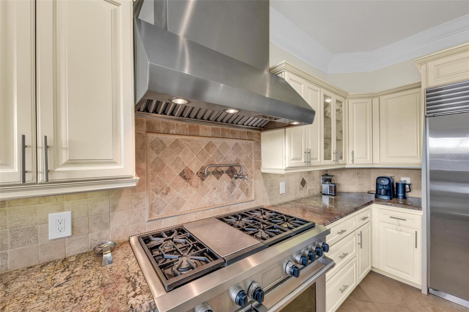 COUNTRY CLUB SHORES SEC 02 - Residential