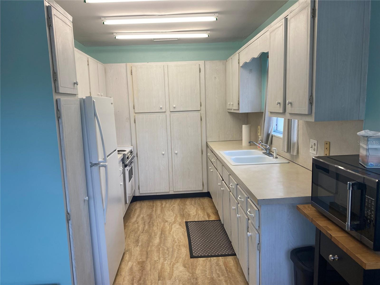 SEMINOLE GARDEN APTS CO-OP - Residential