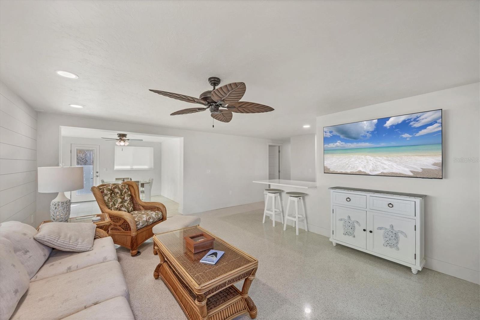 ENGLEWOOD SHORES - Residential