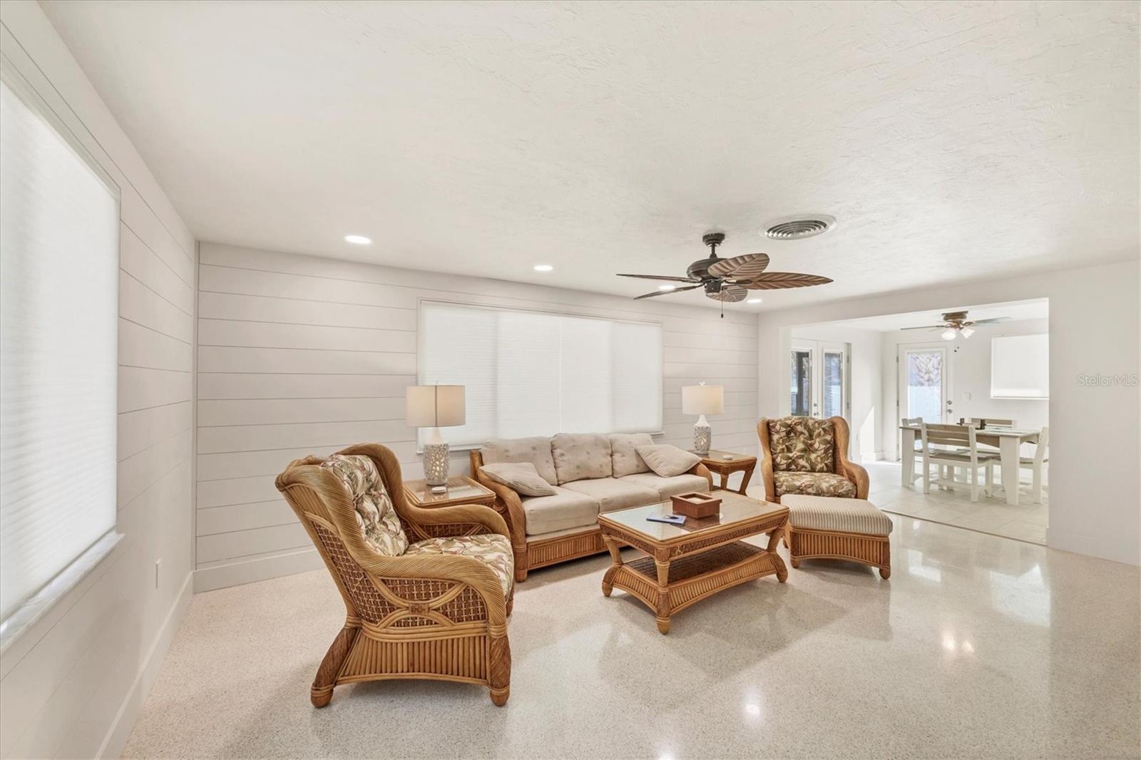 ENGLEWOOD SHORES - Residential