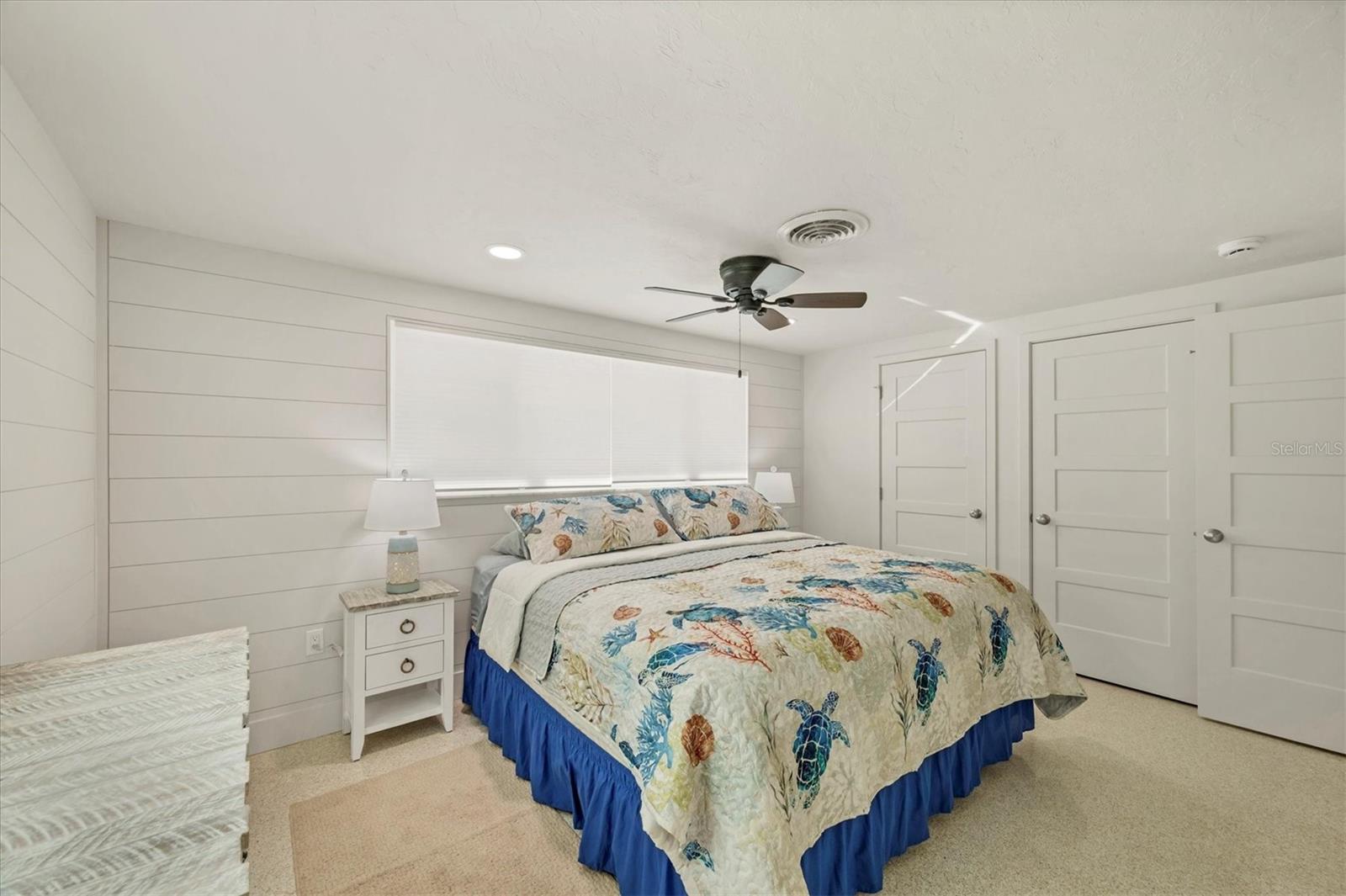 ENGLEWOOD SHORES - Residential