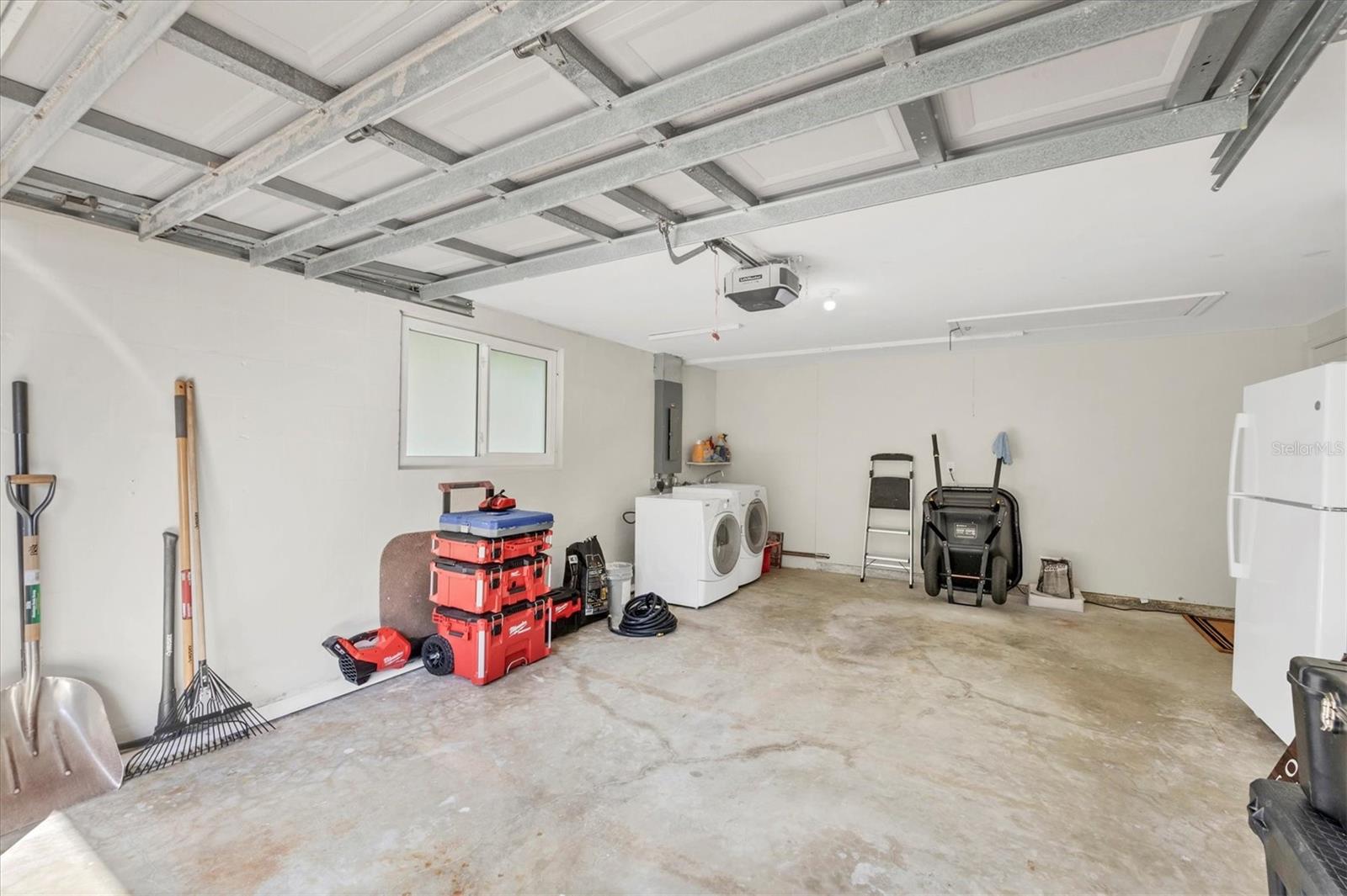 ENGLEWOOD SHORES - Residential