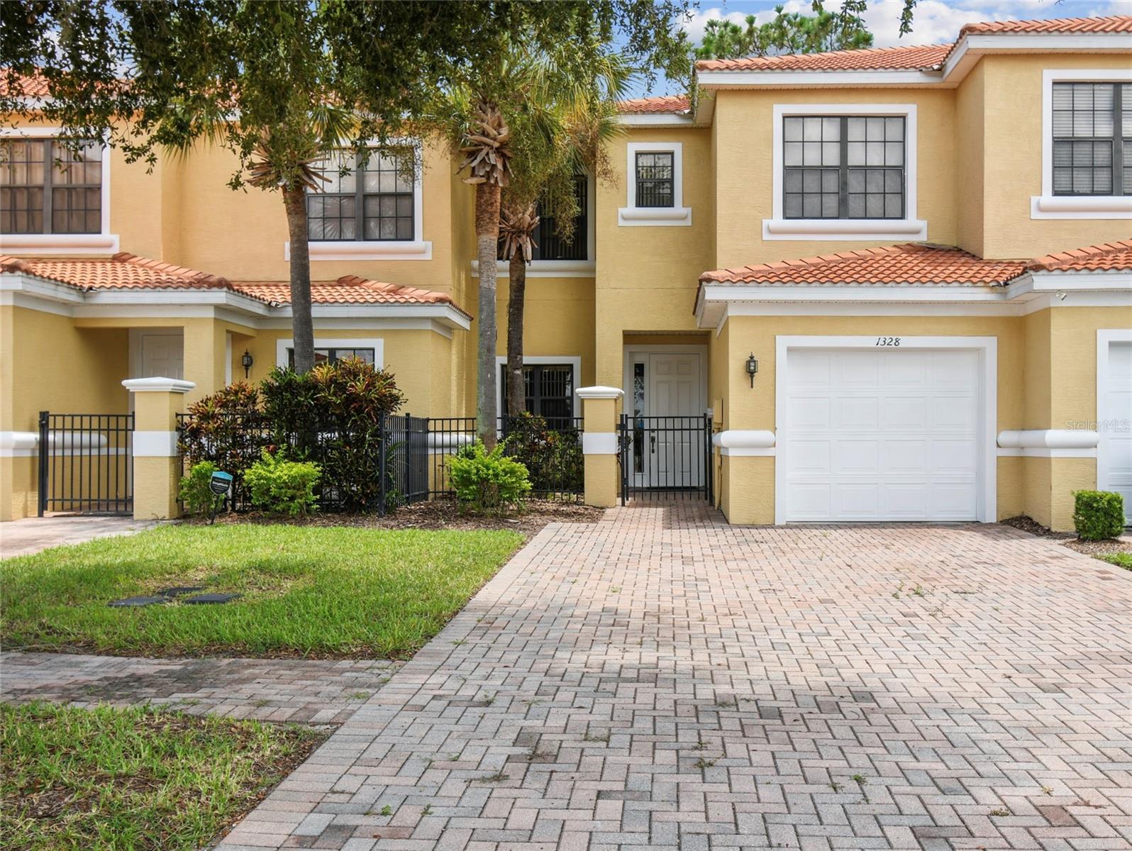 View POINCIANA, FL 34759 townhome