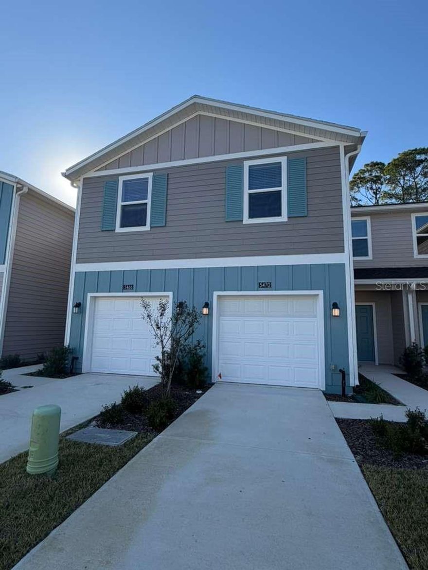 MINUTES AWAY FROM USF!!! NEW CONSTRUCTION!!! Experience the comfort of brand-new living in this beautifully designed new construction townhouse featuring 3 spacious bedrooms and 2 modern bathrooms. Be the first to call this home! The stylish kitchen comes fully equipped with all appliances included, offering convenience from day one. You’ll also enjoy the added benefit of a dedicated laundry room with washer and dryer already installed.

The home includes an attached one-car garage, providing secure parking and extra storage. With its fresh finishes, thoughtful layout, and move-in-ready features, this townhouse is the perfect blend of comfort and modern living.

Conveniently located just a few minutes from UF, this property offers easy access to campus, dining, and local amenities. The surrounding area is also rapidly developing, making it an ideal spot for both living and future investment.