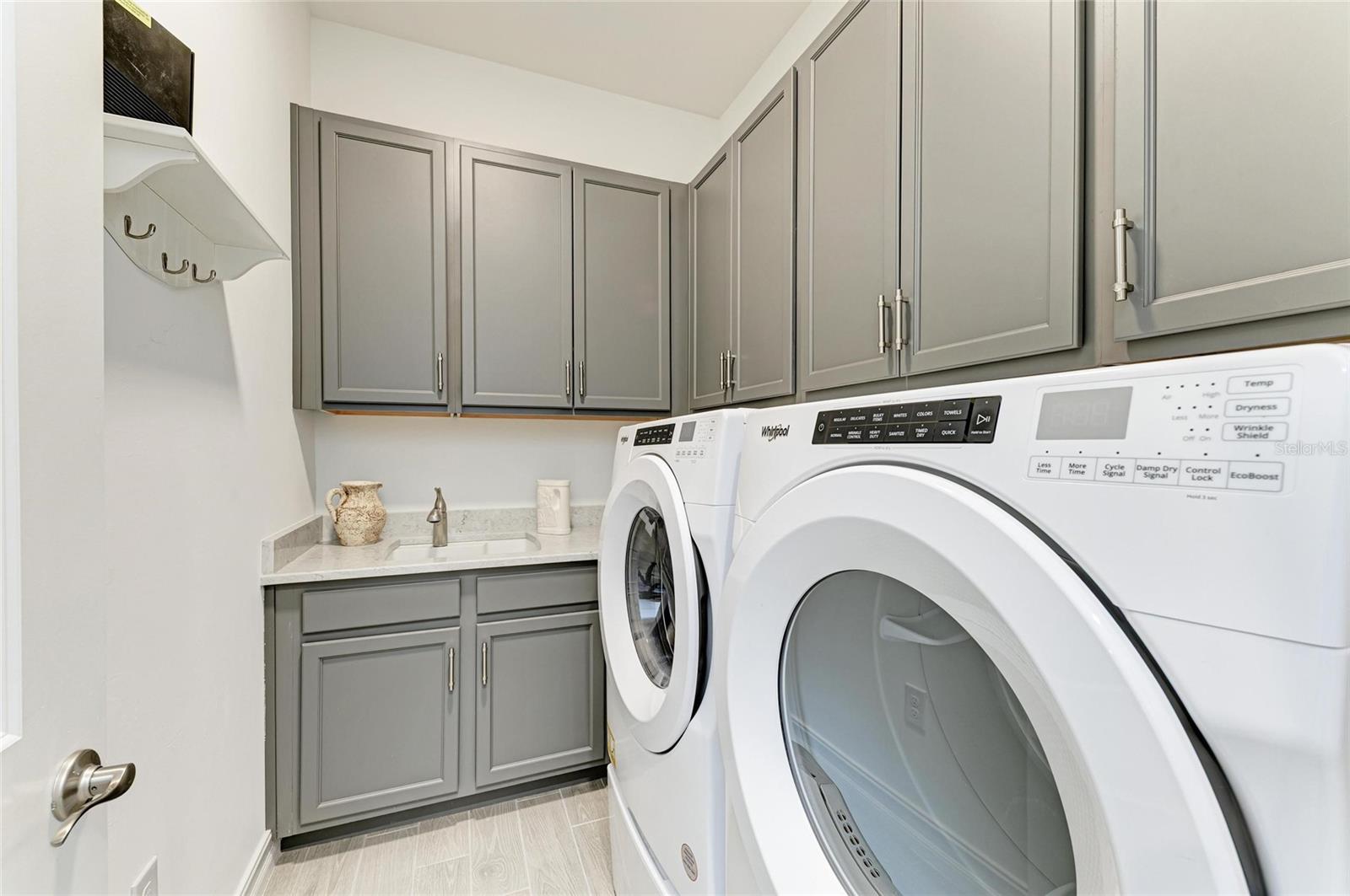 TOSCANA ISLES - Residential