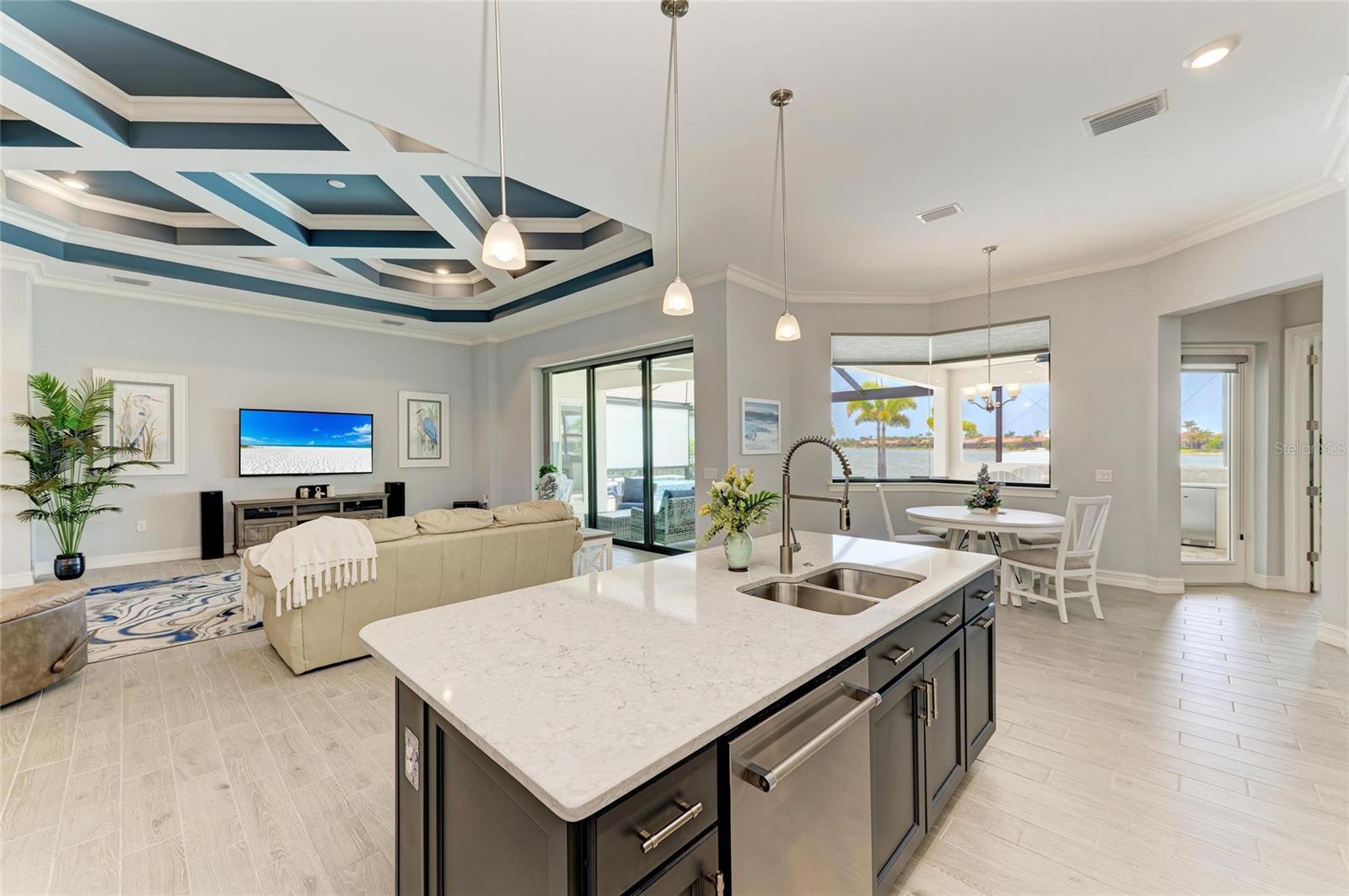 TOSCANA ISLES - Residential