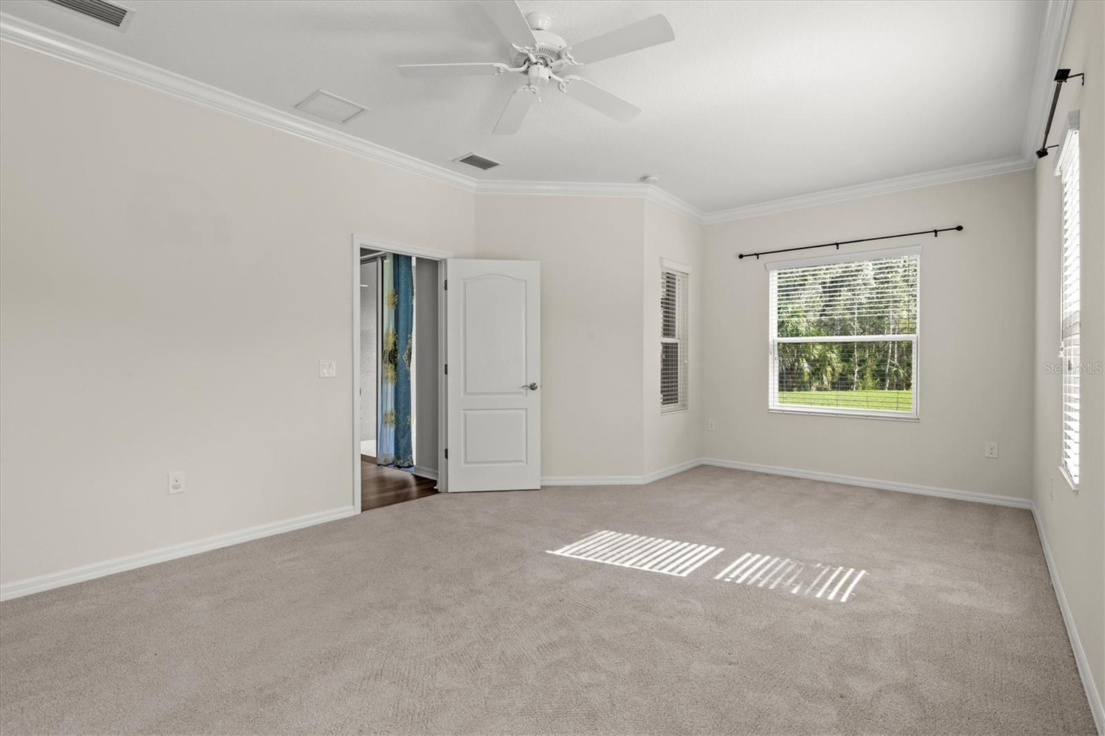 WINDWOOD - Residential