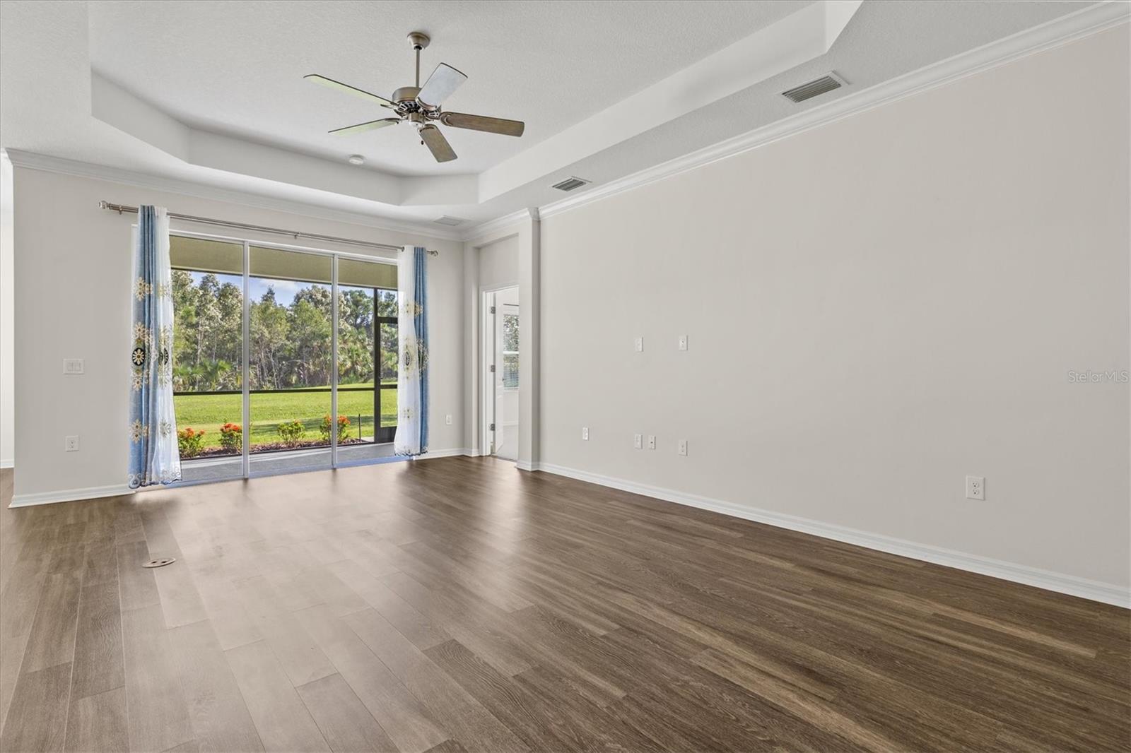 WINDWOOD - Residential