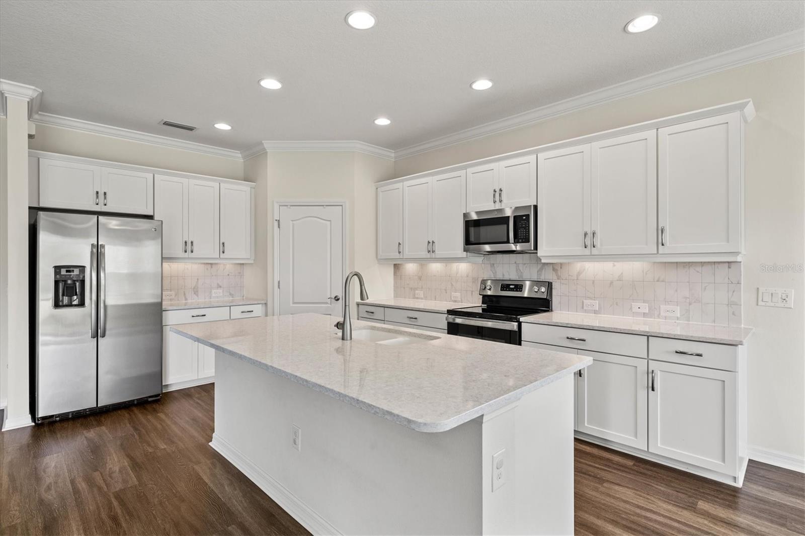 WINDWOOD - Residential