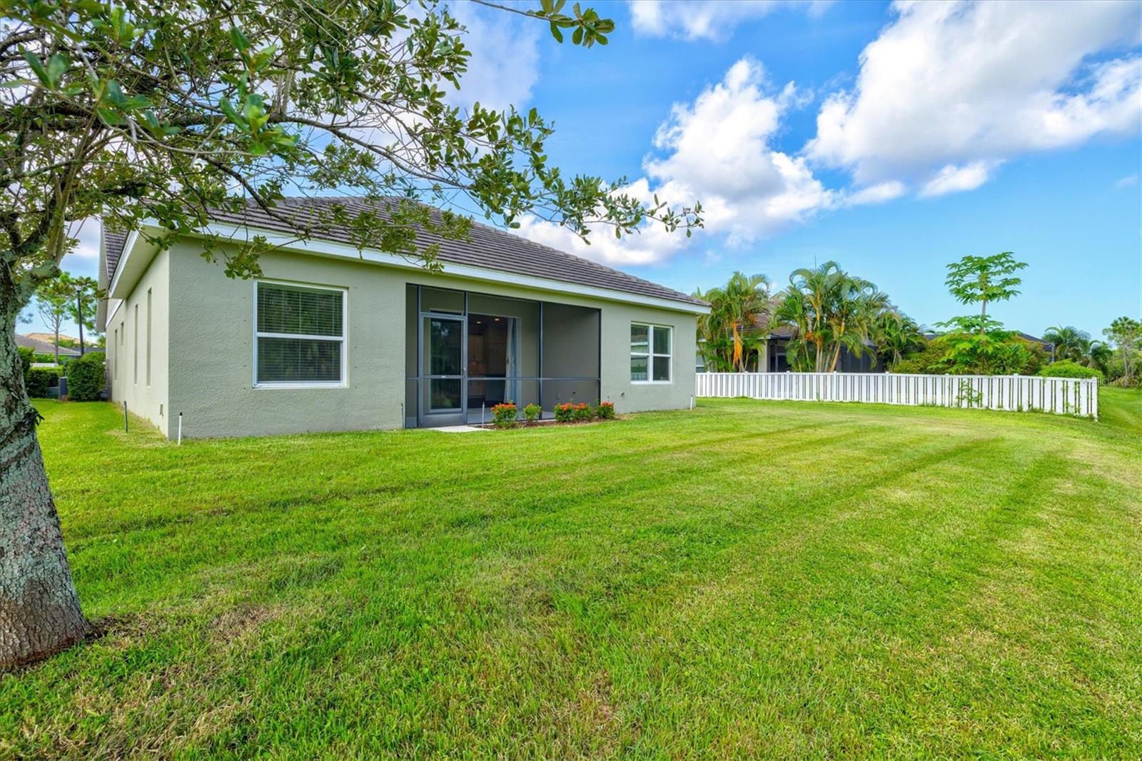 WINDWOOD - Residential