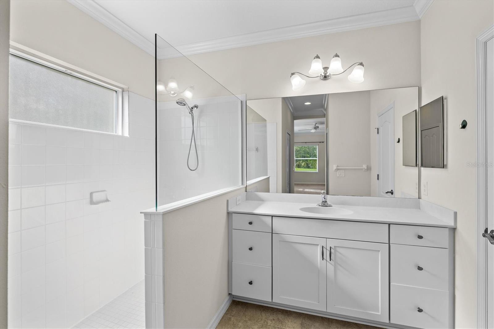 WINDWOOD - Residential