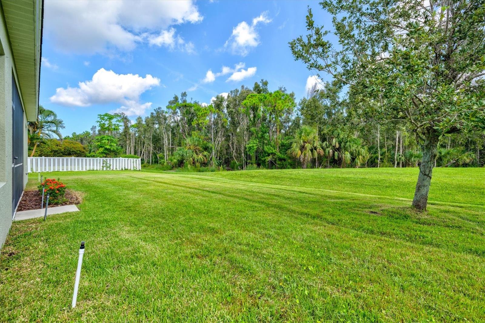 WINDWOOD - Residential