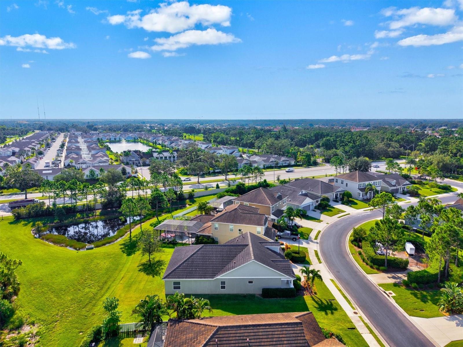 WINDWOOD - Residential