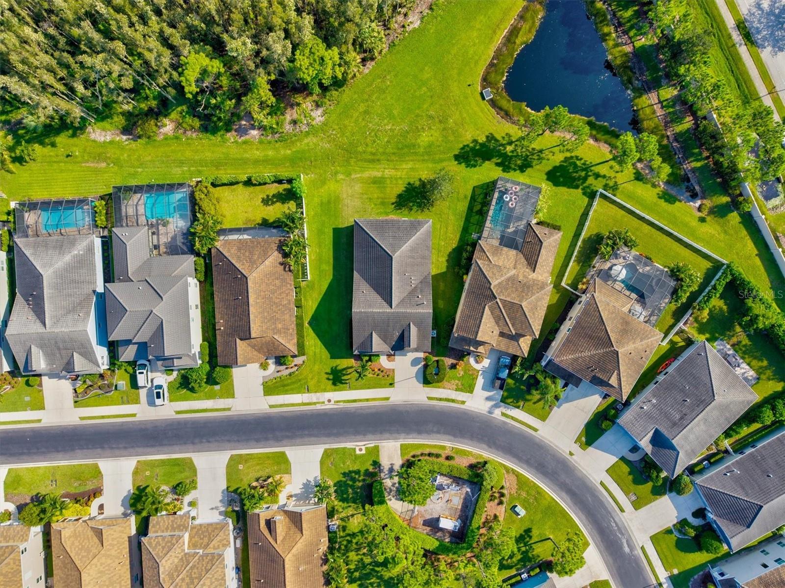 WINDWOOD - Residential