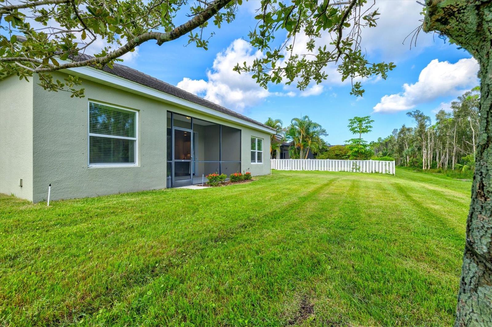 WINDWOOD - Residential